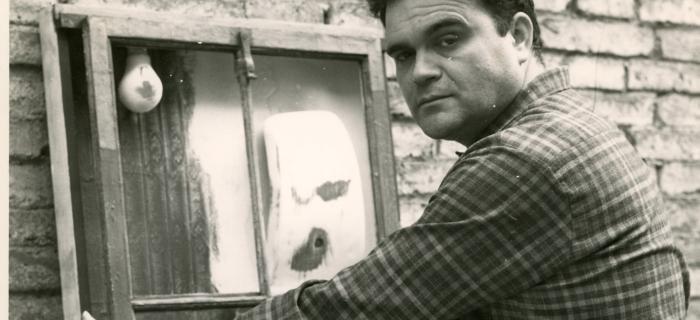 Guinovart amb obra La Finestra 1964